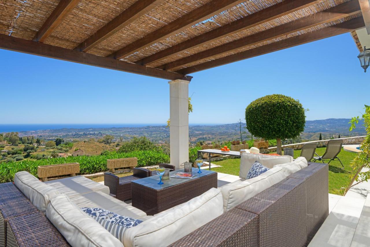 La Escala - 6 Bedroom Villa With Pool 미하스 외부 사진