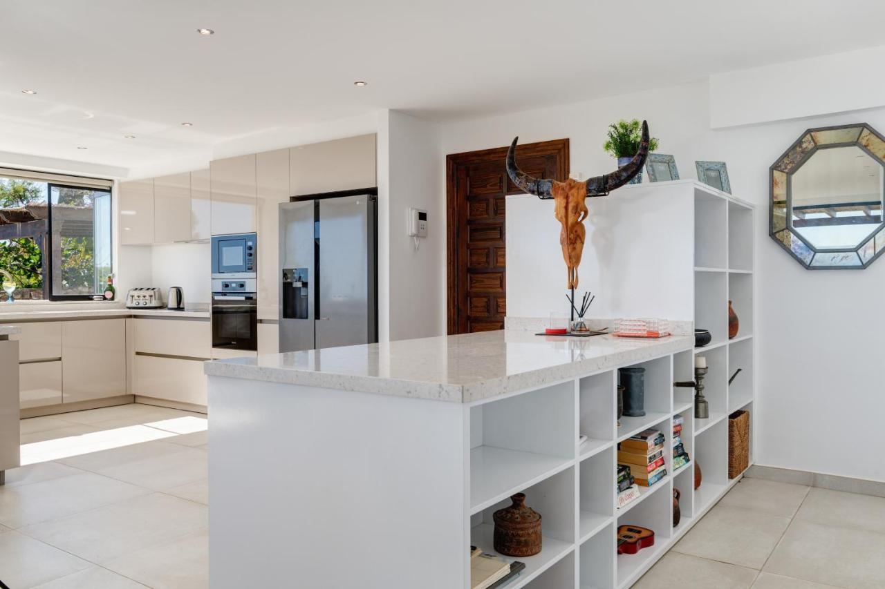 La Escala - 6 Bedroom Villa With Pool 미하스 외부 사진