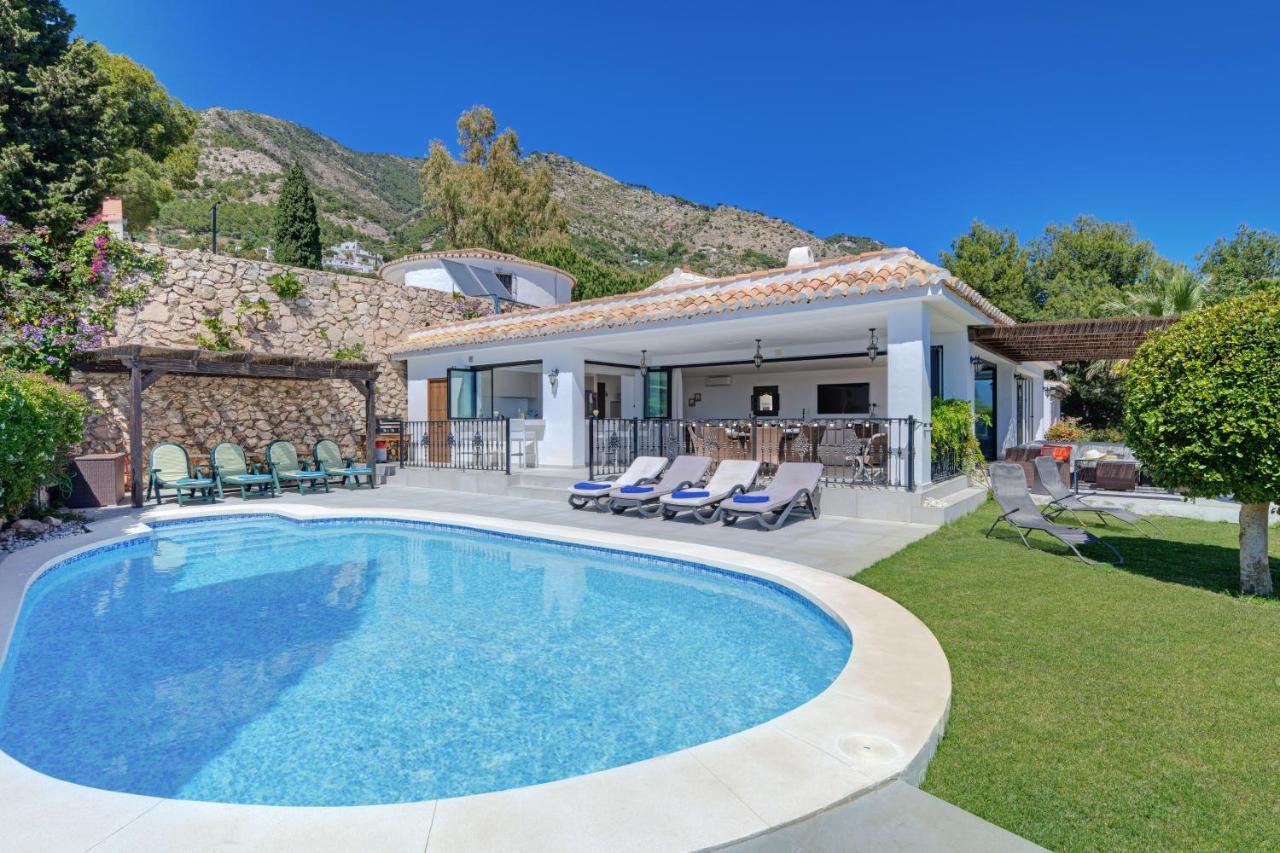 La Escala - 6 Bedroom Villa With Pool 미하스 외부 사진