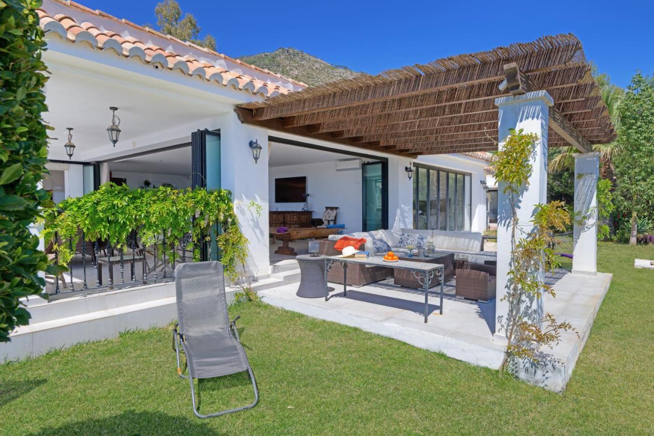 La Escala - 6 Bedroom Villa With Pool 미하스 외부 사진