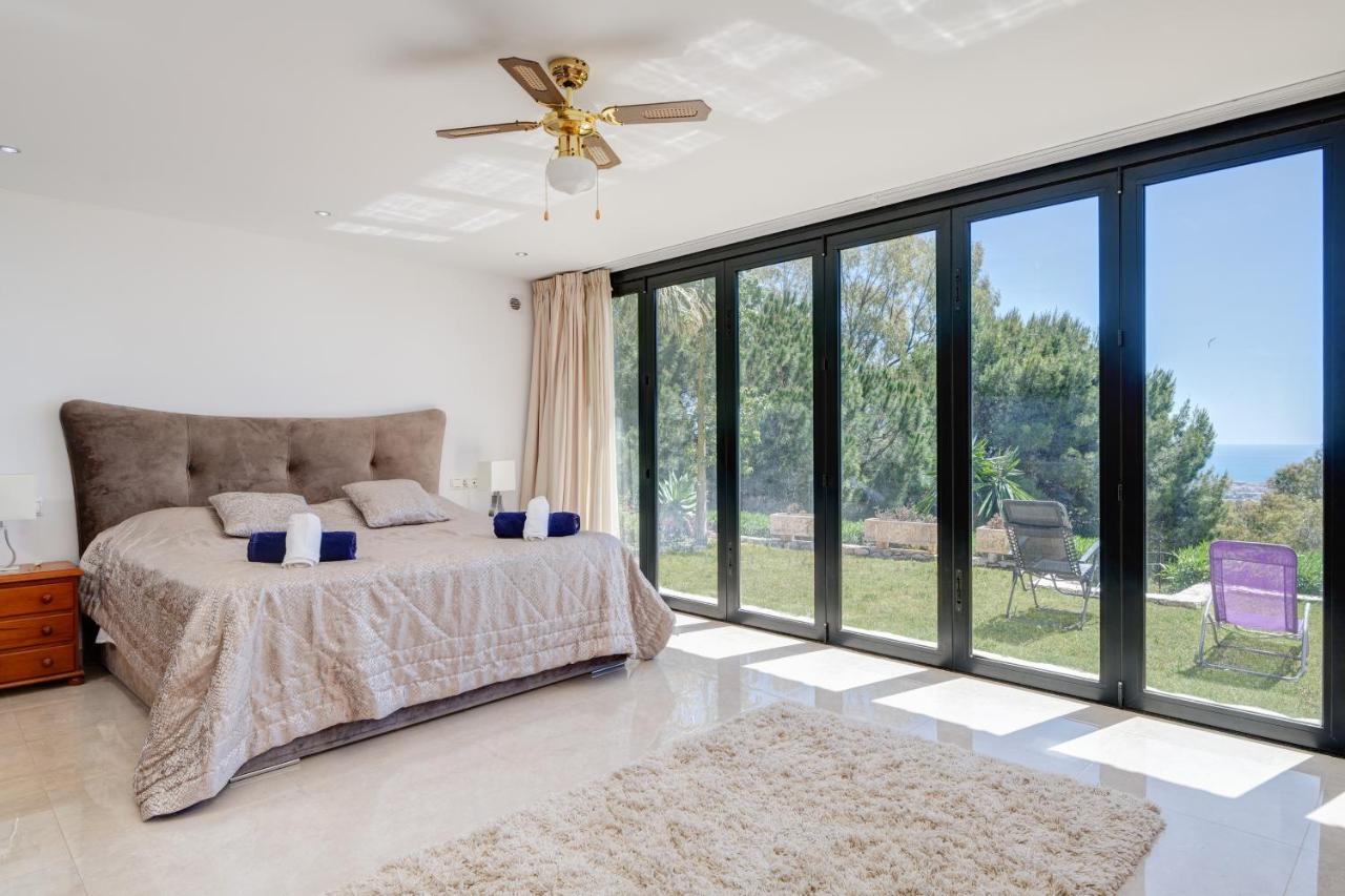 La Escala - 6 Bedroom Villa With Pool 미하스 외부 사진