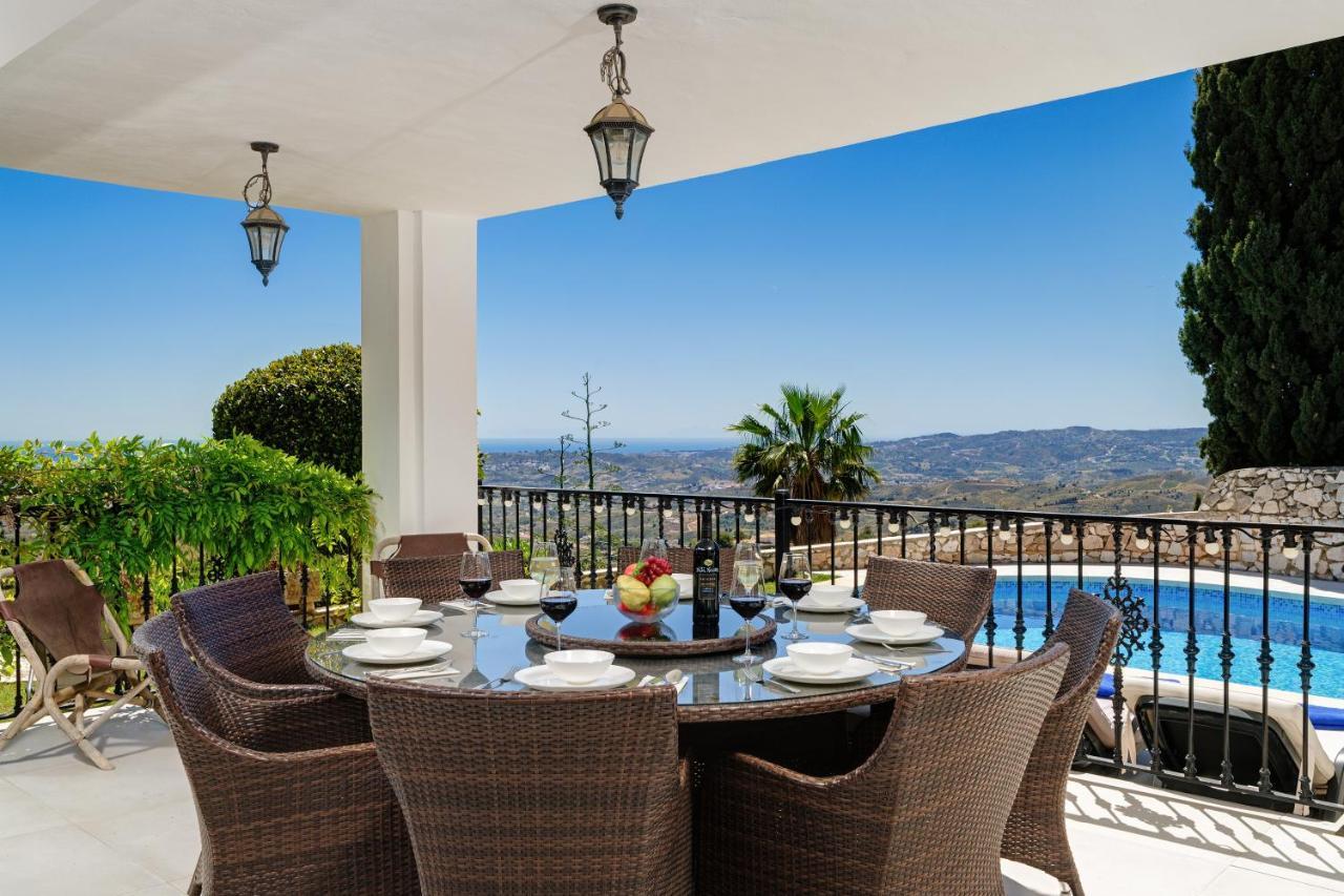 La Escala - 6 Bedroom Villa With Pool 미하스 외부 사진